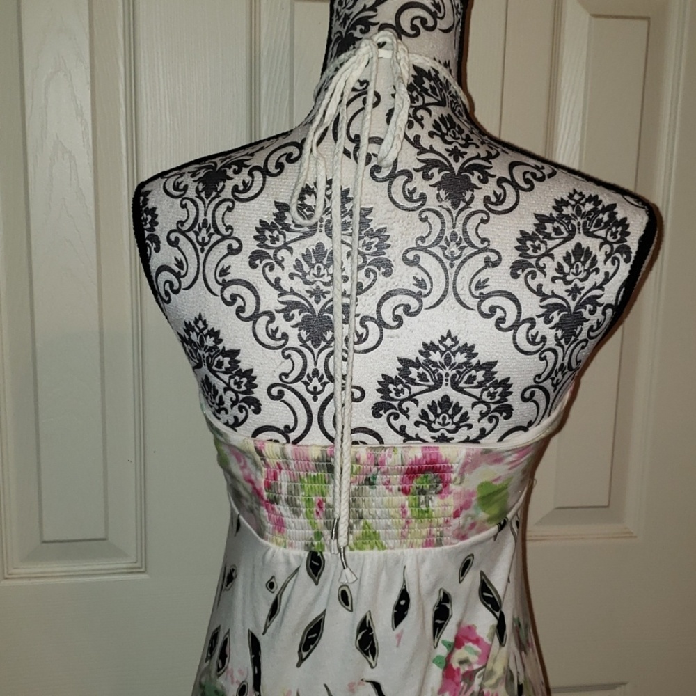 Dress - Picture 4 of 5